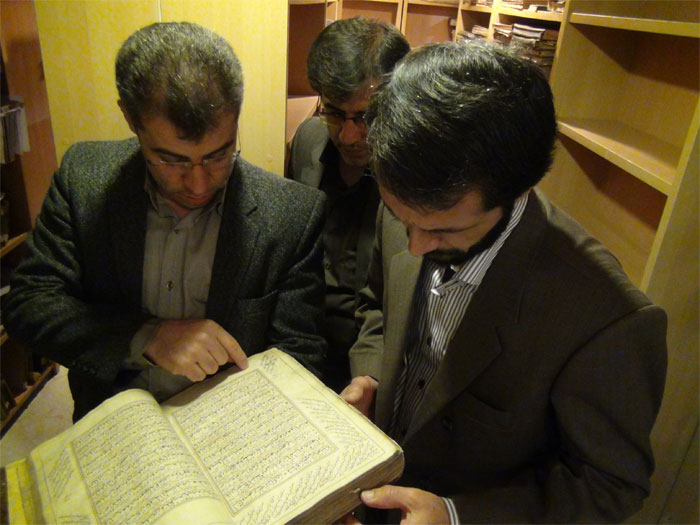 بازدید رئیس حوزه هنری گلستان به همراه معاونانش(26-01-93)